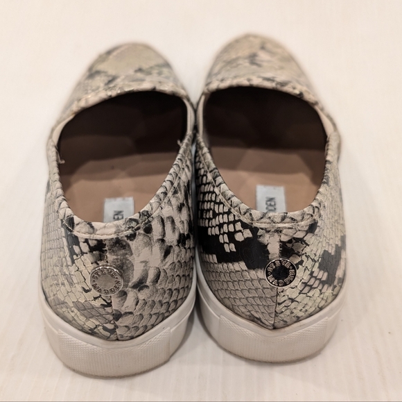 STEVE MADDEN Symba snakeskin slip-on sneakers loafers size 8 - Picture 4 of 10